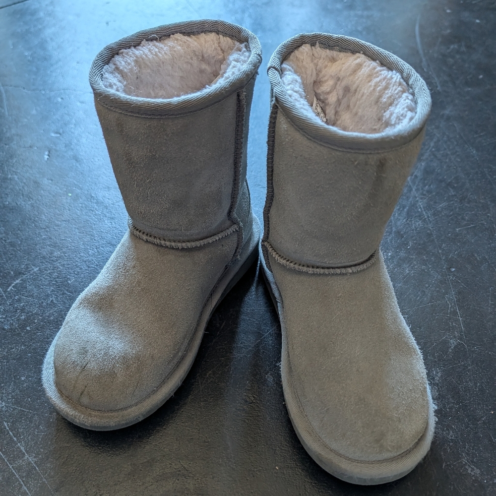 Cozy Gray Kids Boots